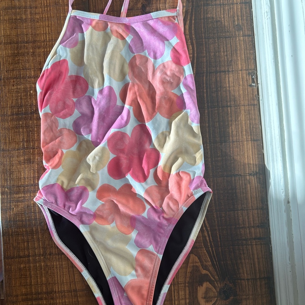 Jolyn size 26